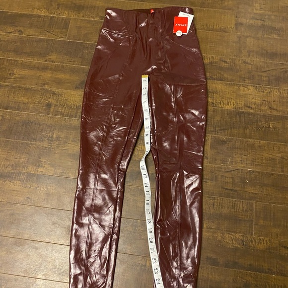 Spanx Faux Patent leather leggings - Picture 6 of 13